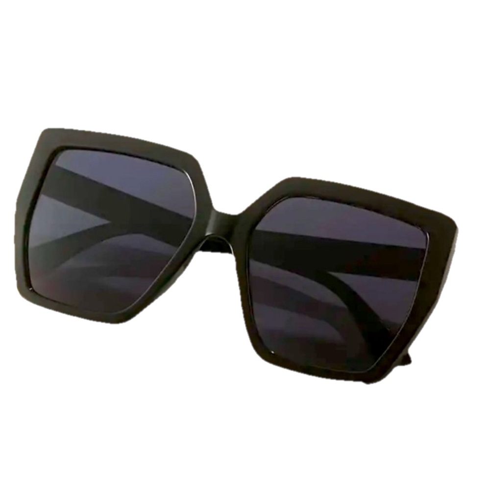 ❌SOLD OUT❌🔥🔥🆕BLACK OVERSIZED SUNGLASSES - Picture 5 of 5